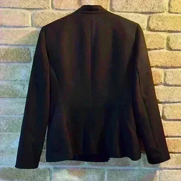 Tahari by Arthur Levine Jacket - Picture 4 of 4